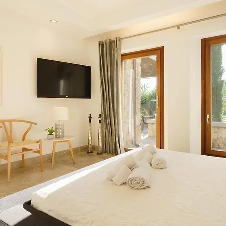 Finca Playa Llenaire - Can Pou Country house Port de Pollenca