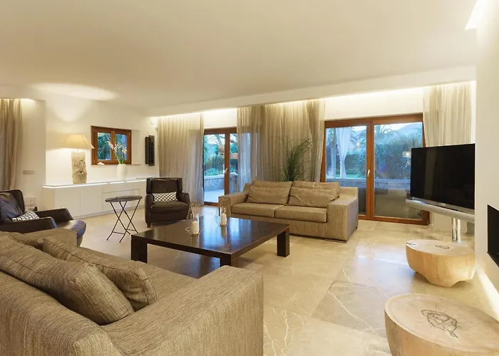 Playa Llenaire - Pou