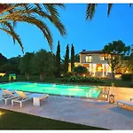 Playa Llenaire - Pou
