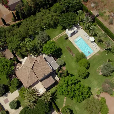 Playa Llenaire - Pou 波连萨港