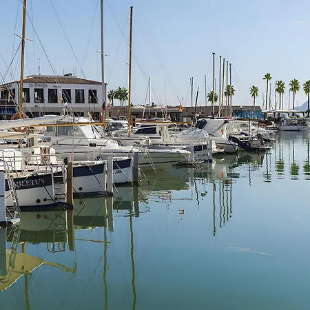 Playa Llenaire - Pou 乡村民宿 *