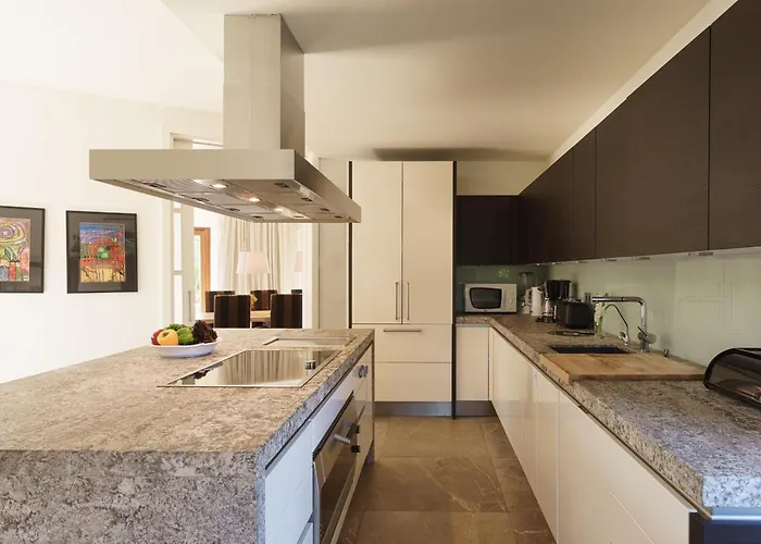 乡村民宿 Playa Llenaire - Pou 波连萨港