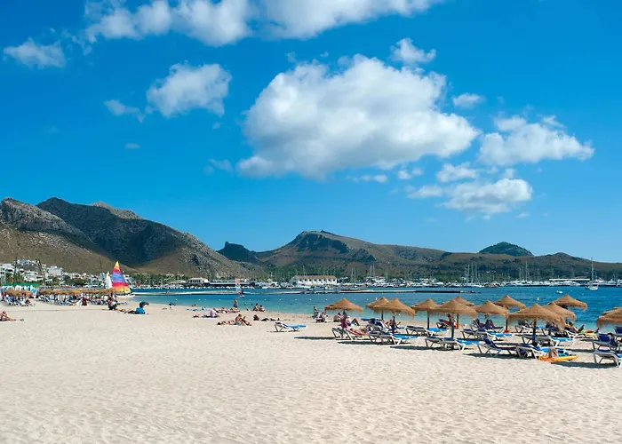 Playa Llenaire - Pou 波连萨港